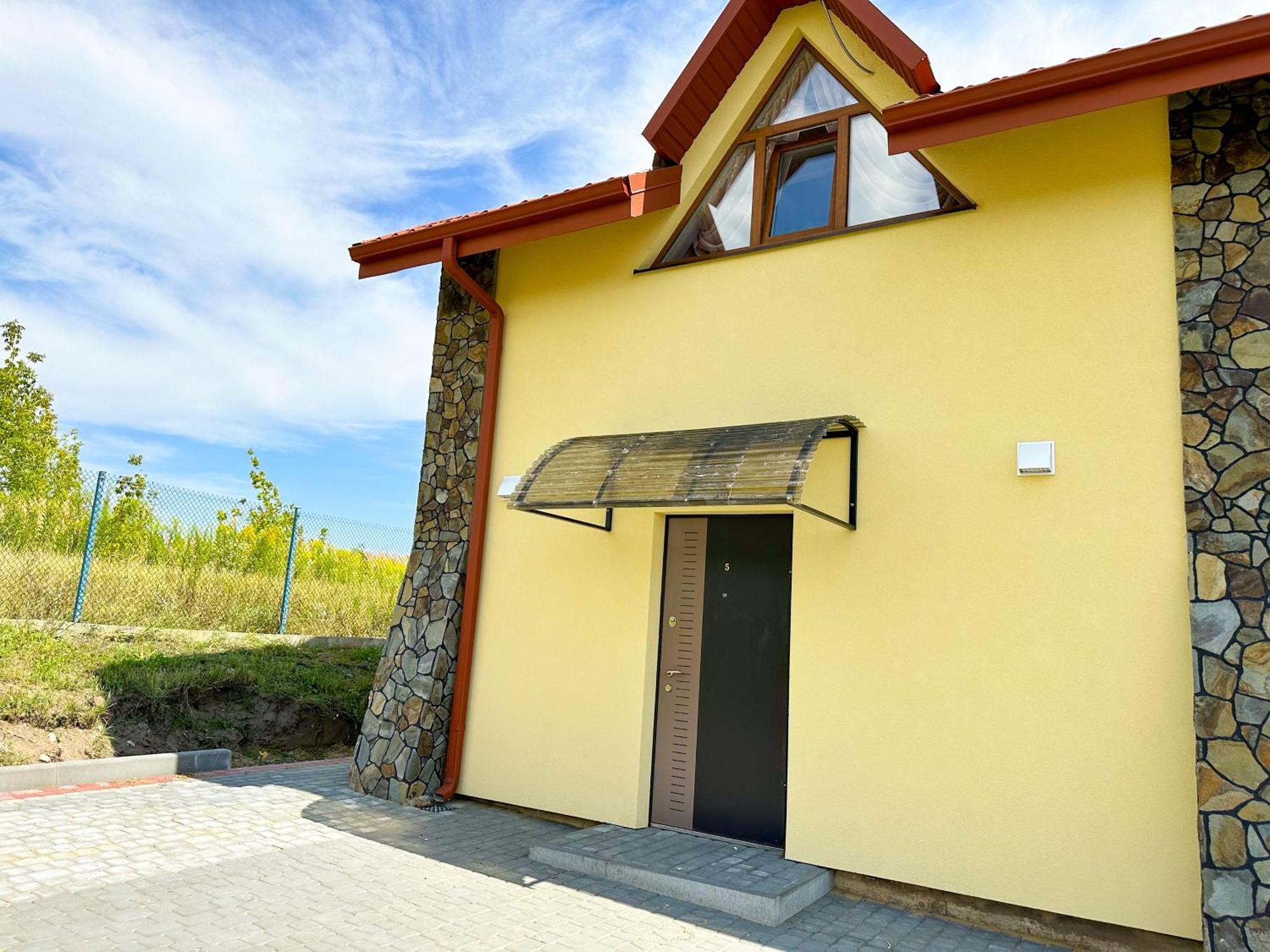 Na Pagorbi Lutsk Hotel Екстериор снимка